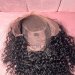 The TOYA Unit - Glueless Lace Wig - Short Wavy Bob - Soft Curl