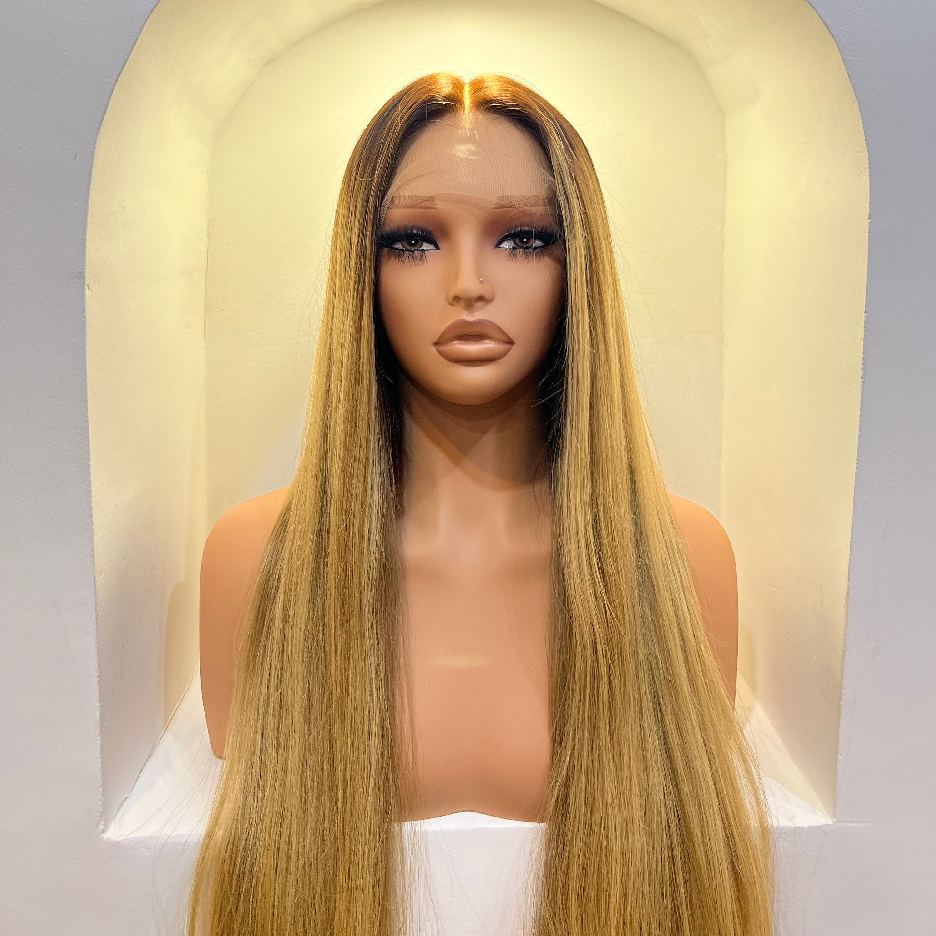 The SIENNA – Luxury Honey Blonde Balayage  – HD Lace Frontal Wig