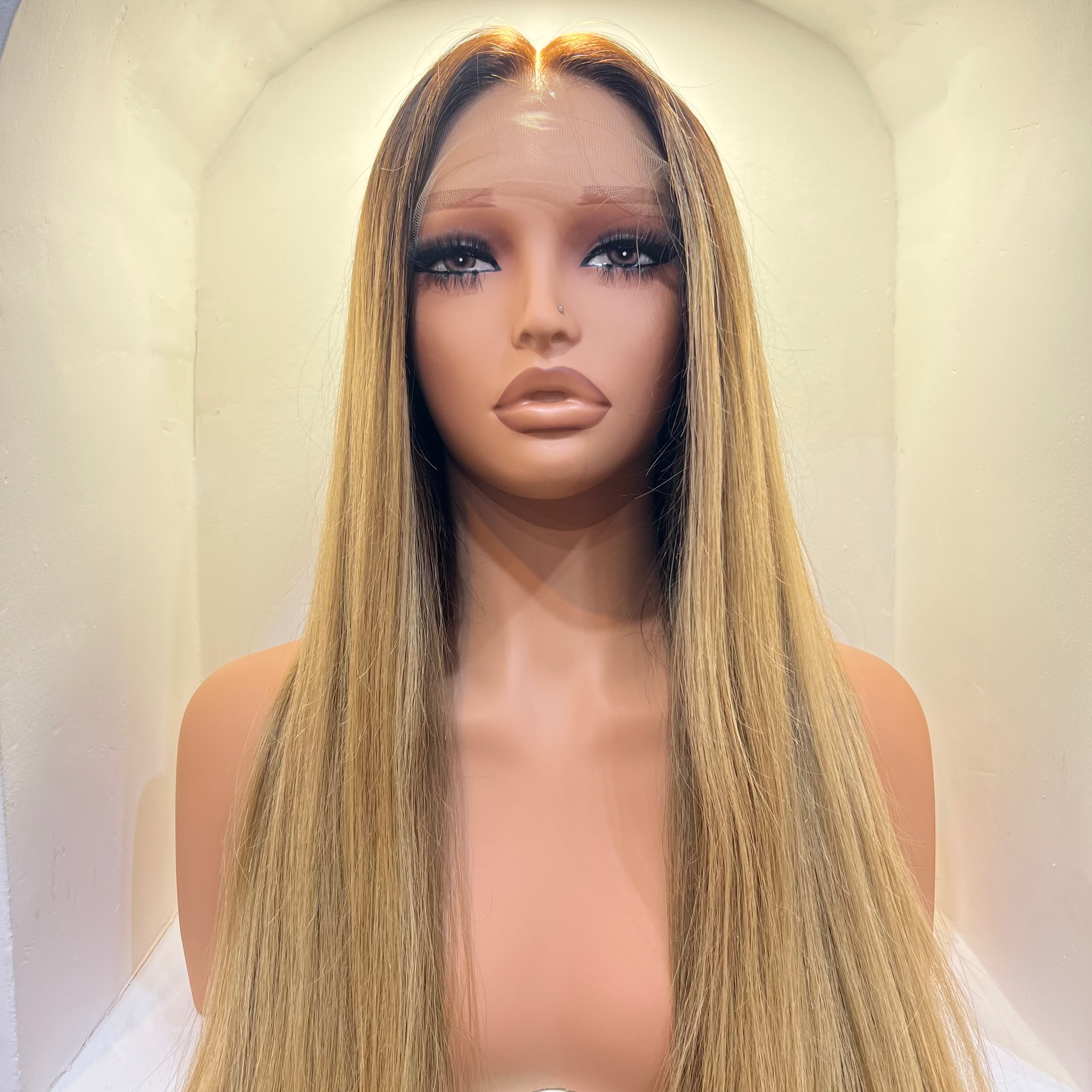 The SIENNA – Luxury Honey Blonde Balayage  – HD Lace Frontal Wig